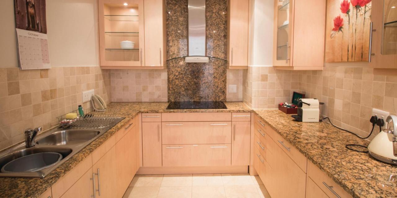 Two Bedroom Apartment - Fully Furnished And Design Kapstaden Eksteriør billede